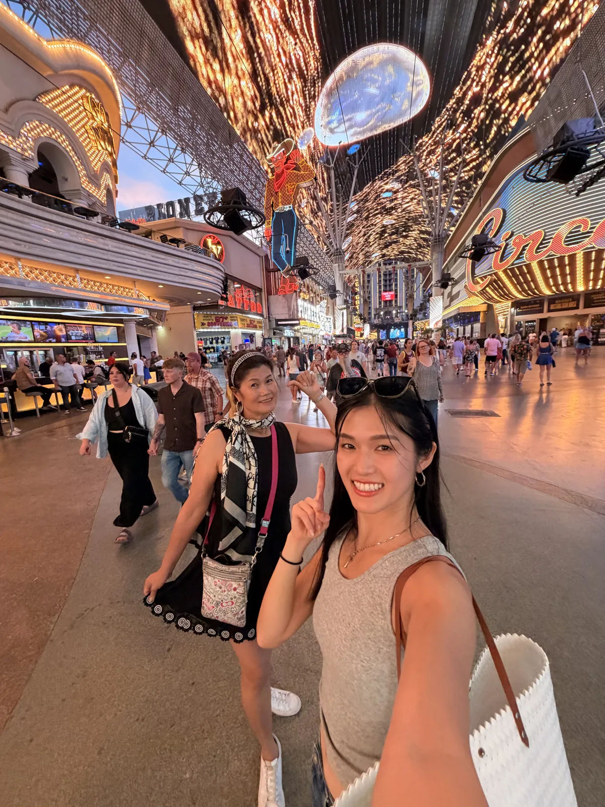 3 Day Vegas Itinerary: The Strip & Downtown Vegas