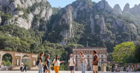 Related experience: Montserrat Royal Basilica Rack Railway From Barcelona