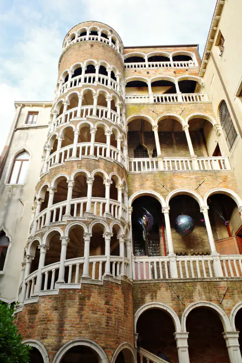 the snail staircase 🐌